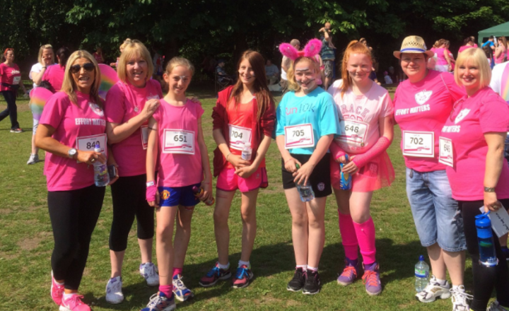 Image of Students take part in the "Race for Life" 